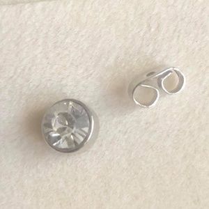 Cool small/ medium  men earring "Diamond " style